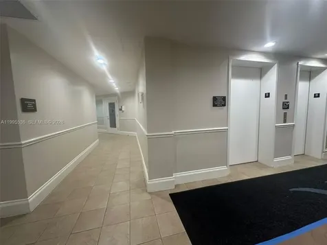 6001 N Ocean Drive Hollywood FL 33019