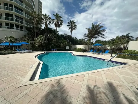 6001 N Ocean Drive Hollywood FL 33019