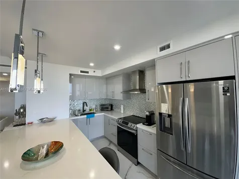19500 Turnberry Way Aventura FL 33180