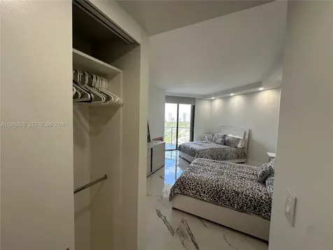19500 Turnberry Way Aventura FL 33180