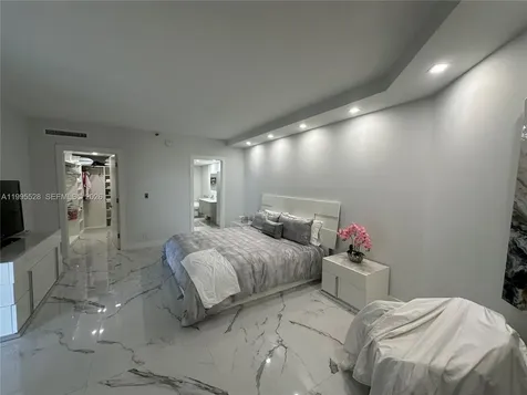 19500 Turnberry Way Aventura FL 33180