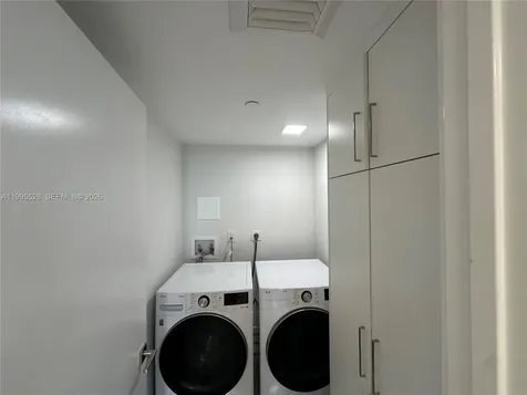 19500 Turnberry Way Aventura FL 33180