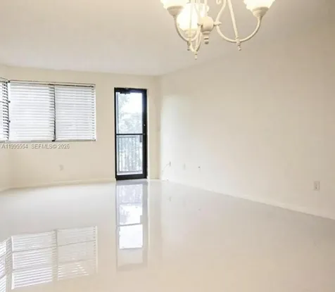 20850 San Simeon Way Miami FL 33179