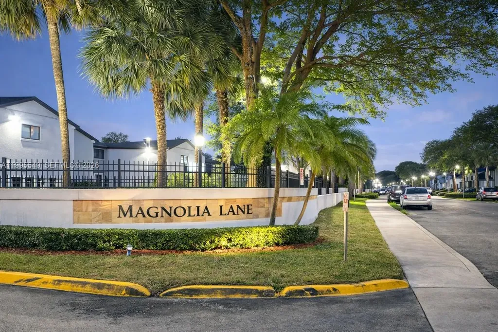 7423 SW 152nd Avenue Miami FL 33193