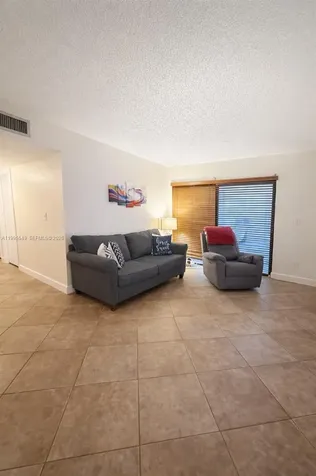 7423 SW 152nd Avenue Miami FL 33193