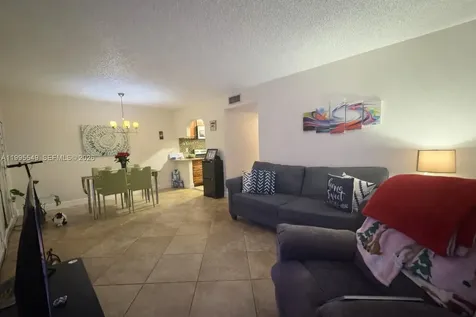 7423 SW 152nd Avenue Miami FL 33193