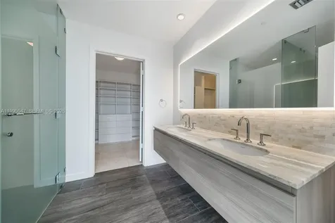 2900 NE 7th Avenue Miami FL 33137