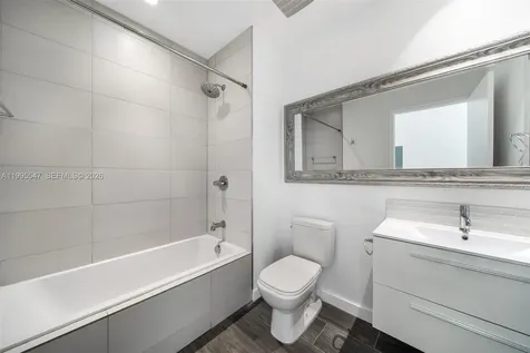 2900 NE 7th Avenue Miami FL 33137