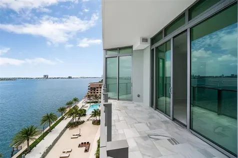 2900 NE 7th Avenue Miami FL 33137