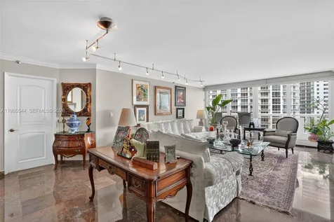 1717 N Bayshore Drive Miami FL 33132