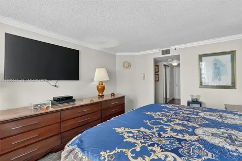 1717 N Bayshore Drive Miami FL 33132