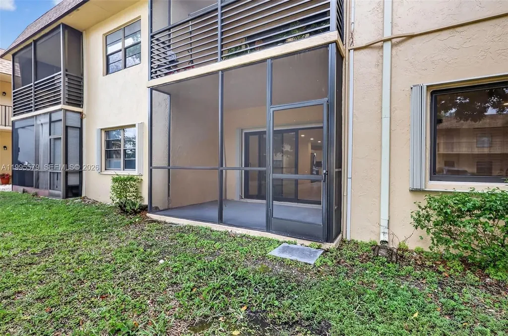 275 Gate Road Hollywood FL 33024