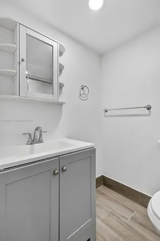 275 Gate Road Hollywood FL 33024