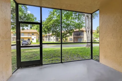 275 Gate Road Hollywood FL 33024