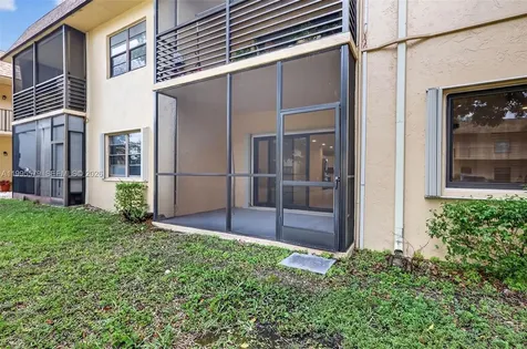 275 Gate Road Hollywood FL 33024