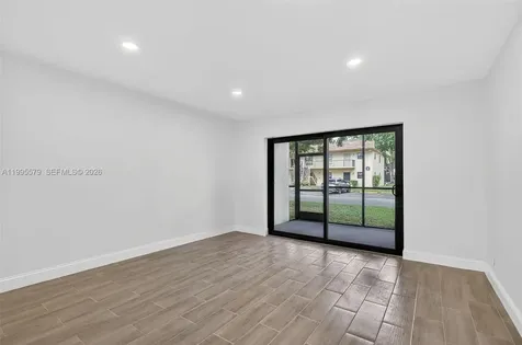 275 Gate Road Hollywood FL 33024