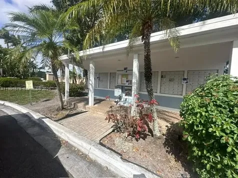 2303 N Congress Avenue Boynton Beach FL 33426