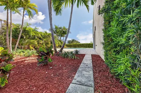 16709 Botaniko Drive North Weston FL 33326