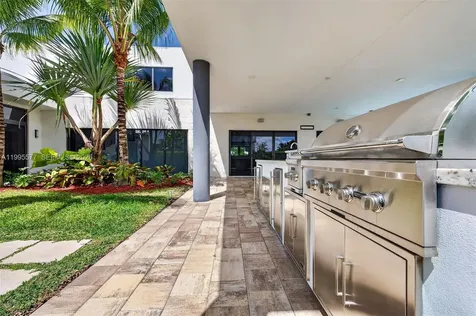 16709 Botaniko Drive North Weston FL 33326