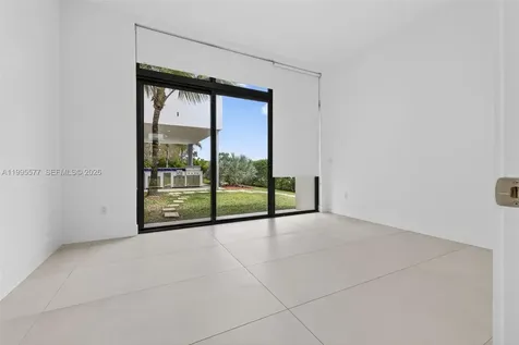 16709 Botaniko Drive North Weston FL 33326