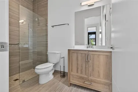 16709 Botaniko Drive North Weston FL 33326