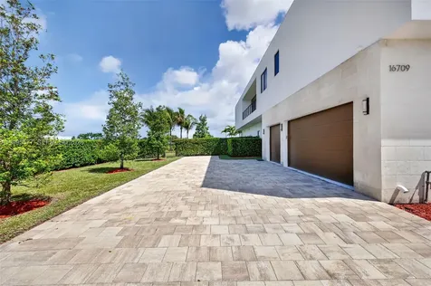 16709 Botaniko Drive North Weston FL 33326