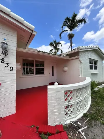 839 S Highland Drive Hollywood FL 33021