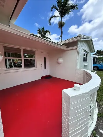 839 S Highland Drive Hollywood FL 33021