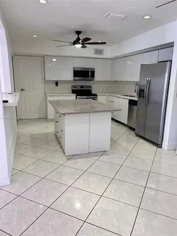 839 S Highland Drive Hollywood FL 33021