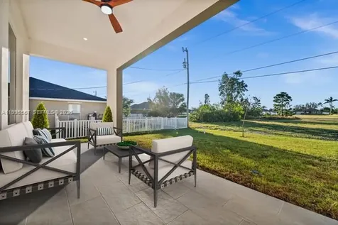 2814 Fifth Terrace Cape Coral FL 33993