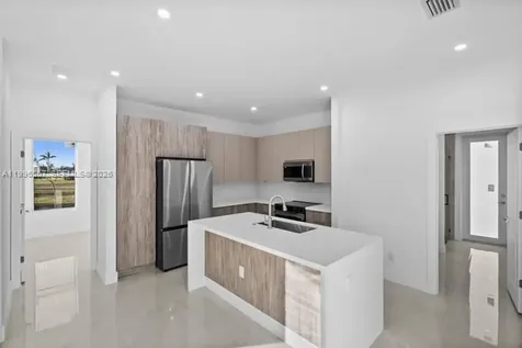 2814 Fifth Terrace Cape Coral FL 33993