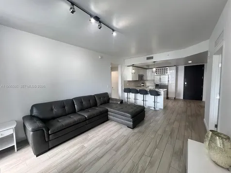 999 SW 1st Avenue Miami FL 33130