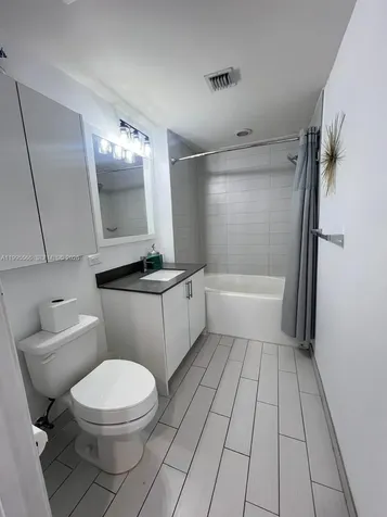 999 SW 1st Avenue Miami FL 33130