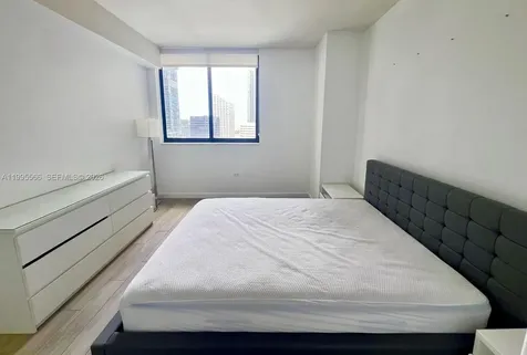 999 SW 1st Avenue Miami FL 33130