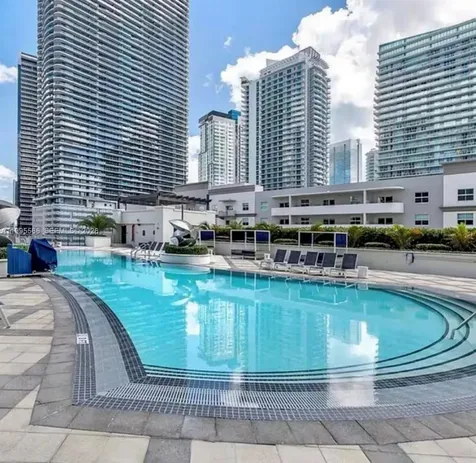 999 SW 1st Avenue Miami FL 33130