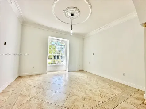5023 NW 94th Doral Place Doral FL 33178