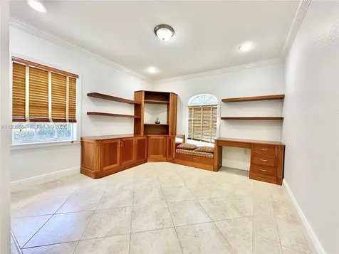 5023 NW 94th Doral Place Doral FL 33178