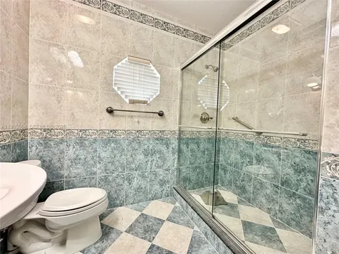 5023 NW 94th Doral Place Doral FL 33178