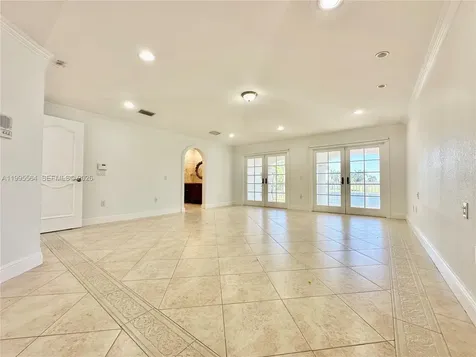 5023 NW 94th Doral Place Doral FL 33178
