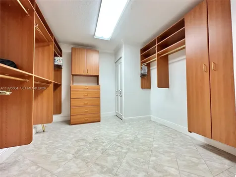 5023 NW 94th Doral Place Doral FL 33178