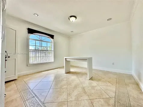 5023 NW 94th Doral Place Doral FL 33178
