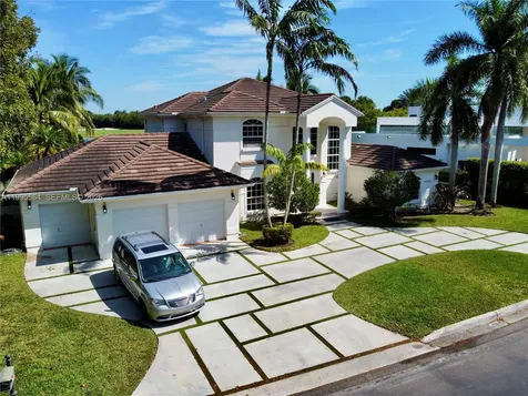 5023 NW 94th Doral Place Doral FL 33178