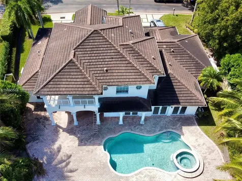 5023 NW 94th Doral Place Doral FL 33178