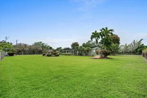 19800 SW 280 Street Homestead FL 33031