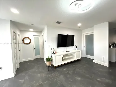 511 SW 115th Avenue Sweetwater FL 33174