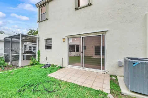 9602 NW 8th Circle Plantation FL 33324