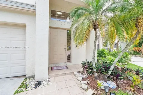9602 NW 8th Circle Plantation FL 33324