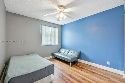 9602 NW 8th Circle Plantation FL 33324