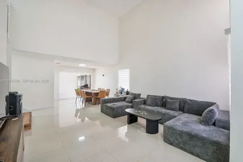 9602 NW 8th Circle Plantation FL 33324