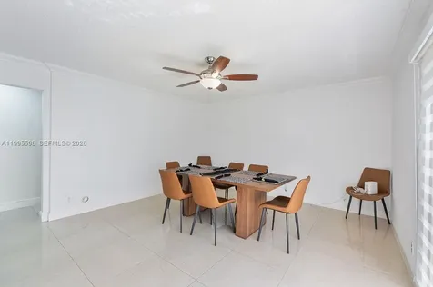 9602 NW 8th Circle Plantation FL 33324